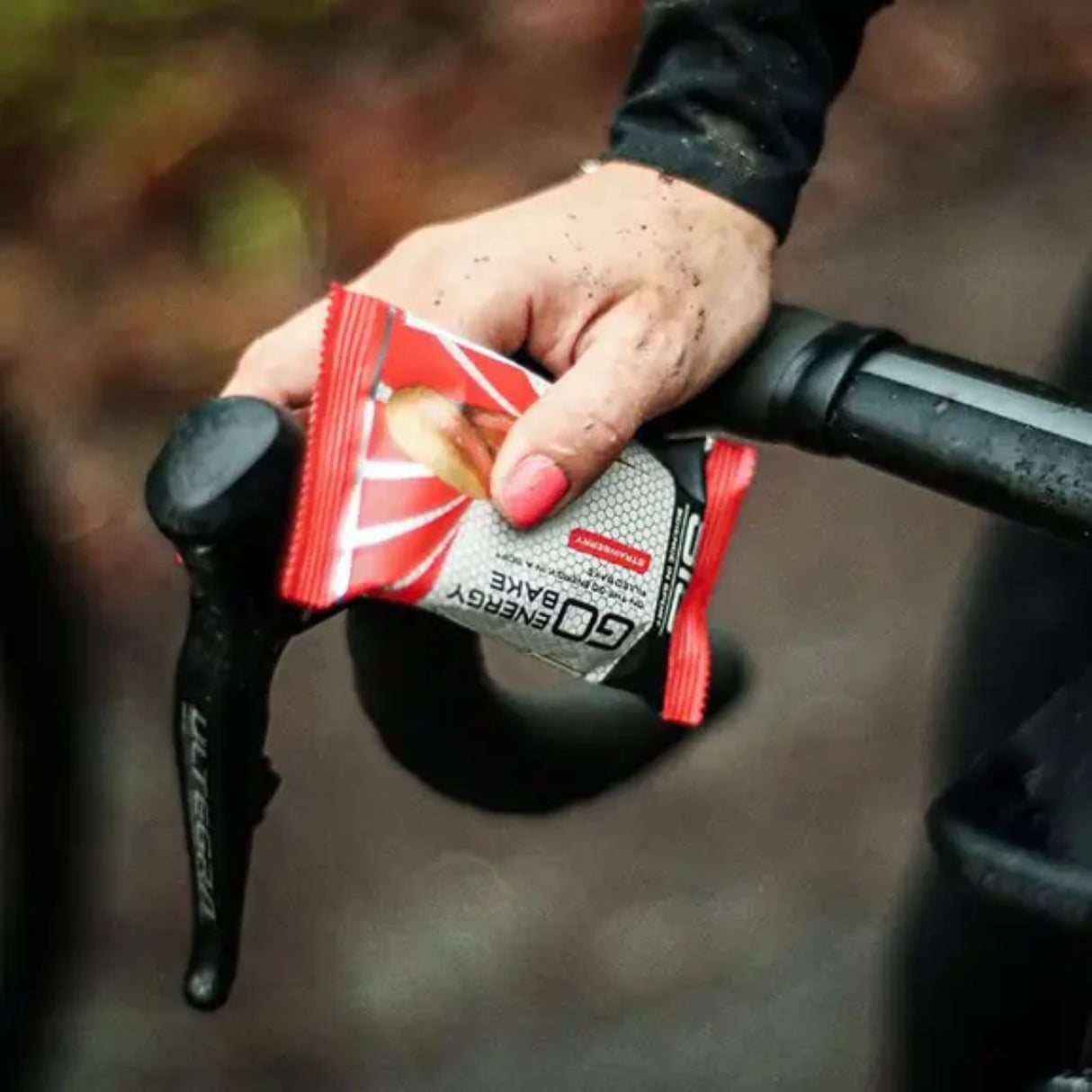 Barra Energética SIS GO Bake Fresa 50g - Energía Natural 2